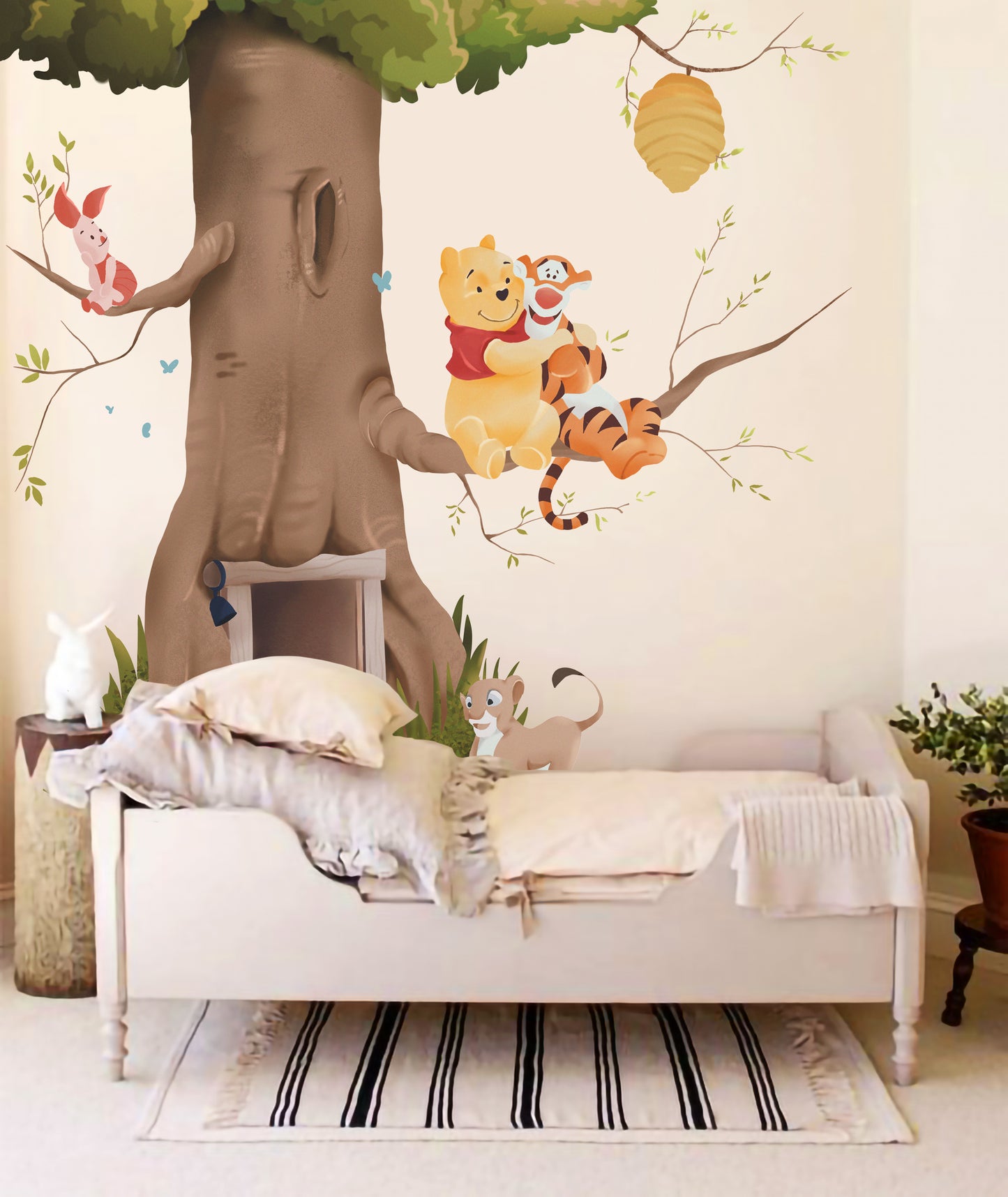 Kids' Playroom Pooh & Tigger Treehouse Wall Sticker