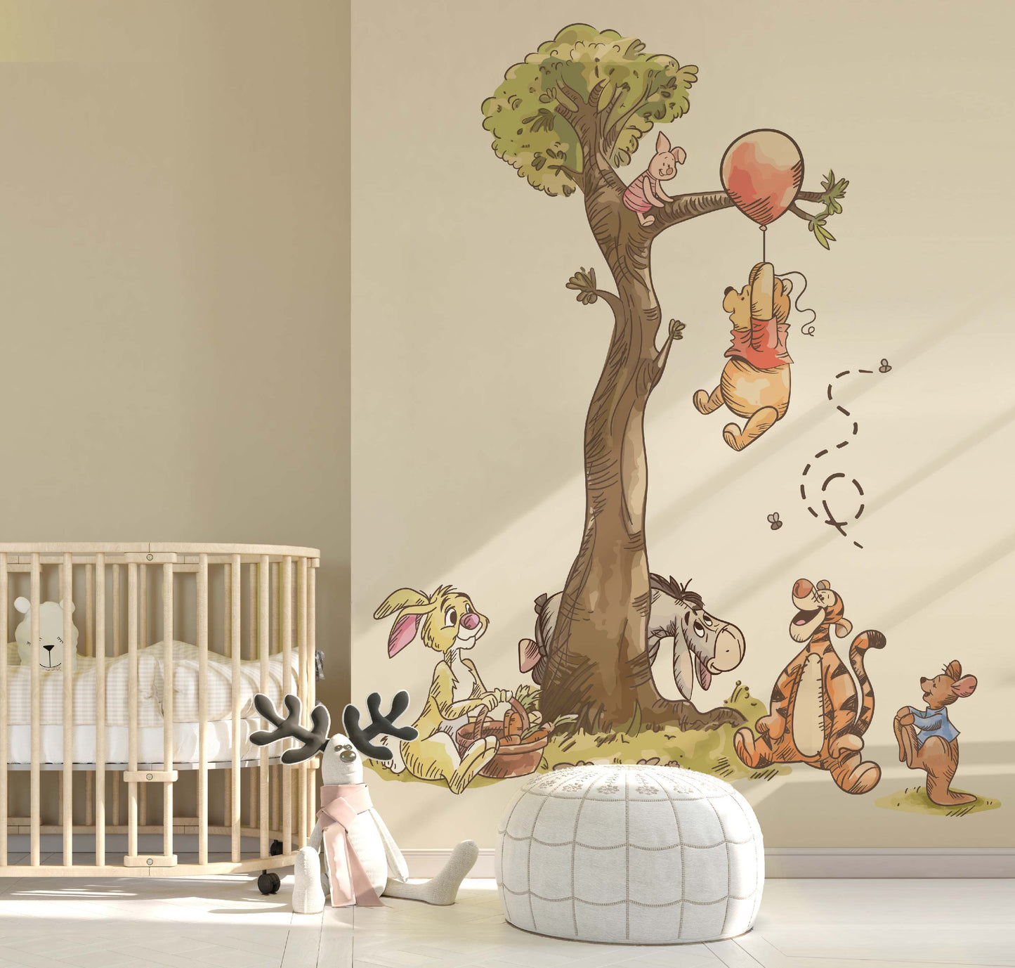 The Hunny Tree Picnic: Pooh Bear & Friends Woodland Scene