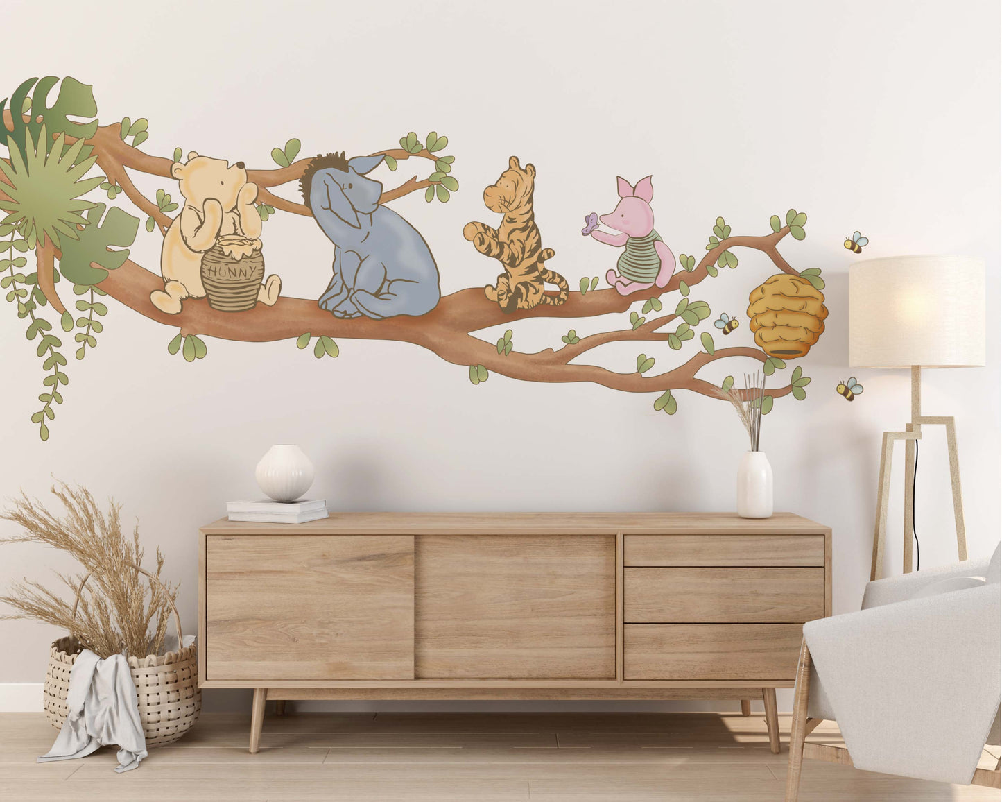 Dreamy Hundred Acre Wood Branch: Thinking Pooh & Quiet Friends
